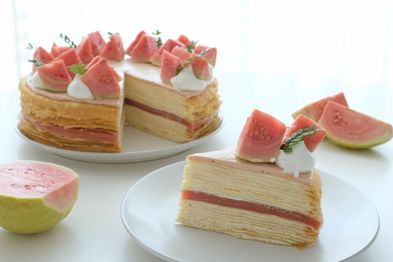 紅心芭樂千層<br />紅心芭樂季9/11-10/31<br />單片&8吋整模