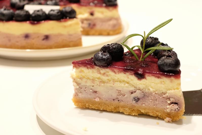 藍莓重芝士蛋糕<br />整模 /切片